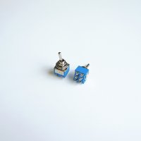 Ключ с лост 6pin и 3 положения син 250V 3A Ф6mm, снимка 1 - Друга електроника - 42609208