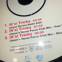 RUN DMC IT S TRICKY CD-SONY MUSIC GERMANY 0404231328, снимка 8 - CD дискове - 40250271