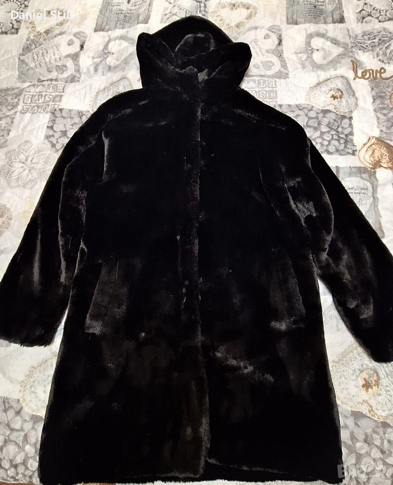 Дамско черно палто от плюшен плат, снимка 1