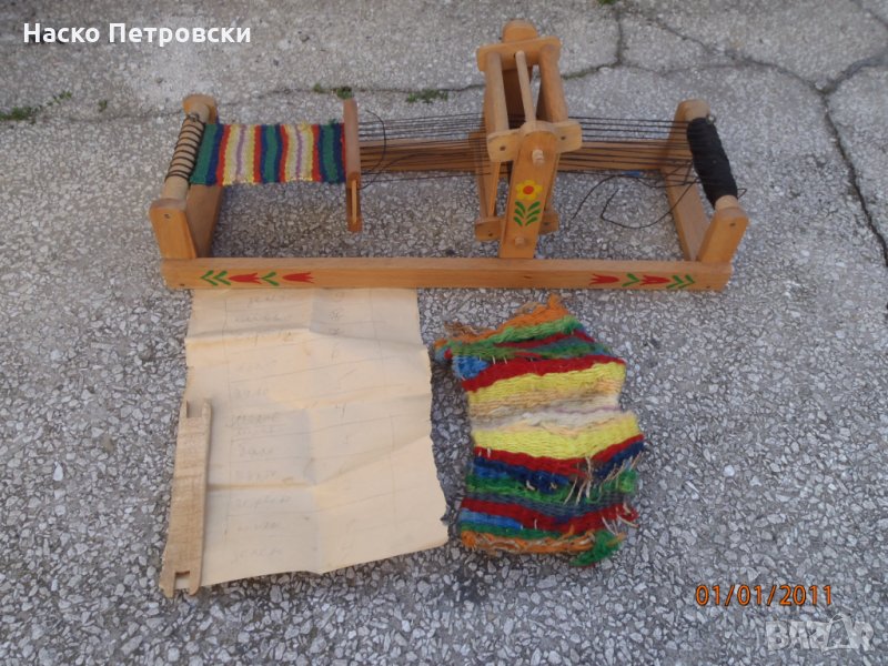 Ретро играчка - дървен детски тъкачен стан., снимка 1