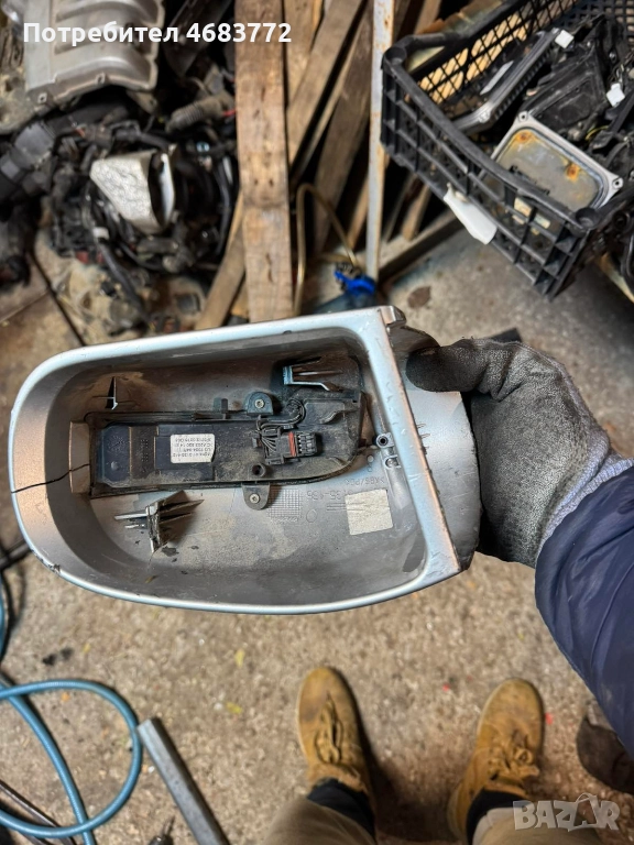 Пукната Капачка за ляво огледало на Мерцедес Mercedes W211 само за 20лв. A2038101664, снимка 1