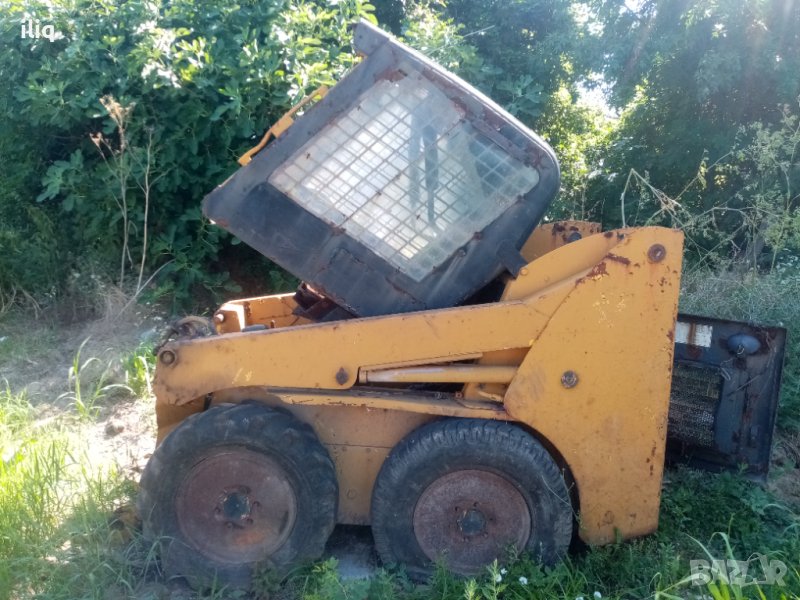 мини челен товарач gehl на части, снимка 1