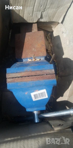 Менгеме шлосерско с въртяща се основа, снимка 1