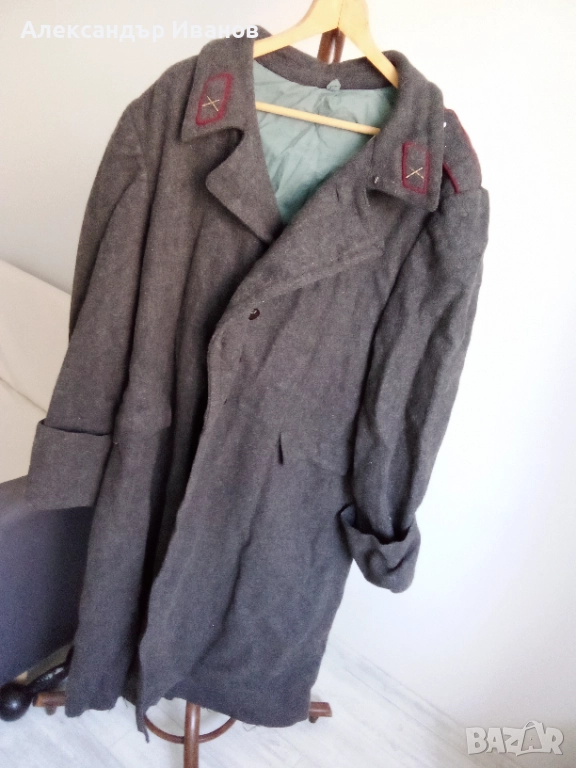 Стар шинел,чисто нов, снимка 1