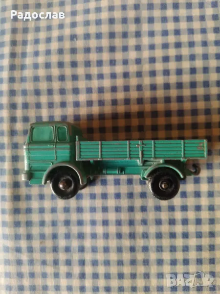 английска количка Matchbox Mercedes Truck, снимка 1