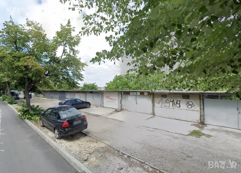 Гаражи в жк. Дружба 3, Русе, снимка 1