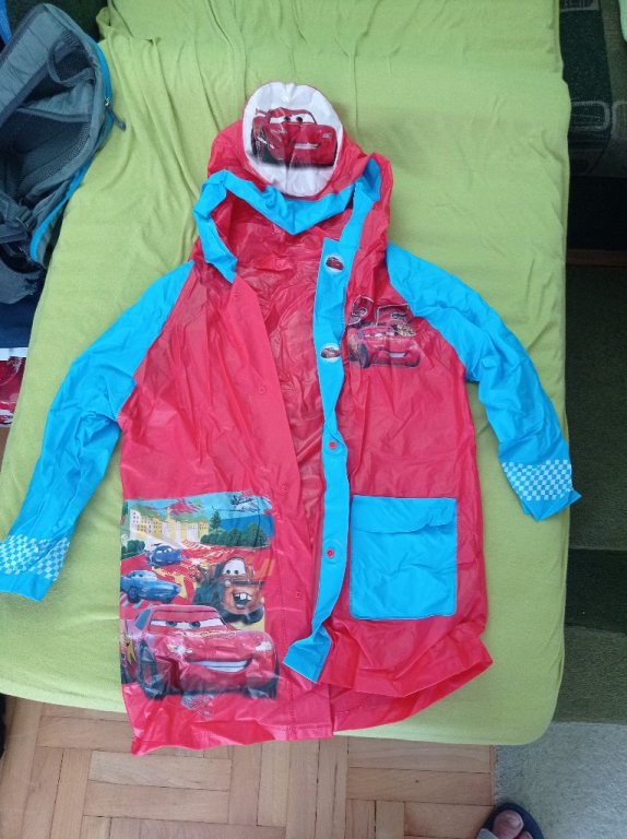 Продавам детски дъждобран на Cars в Други в гр. Варна - ID41852135 —  Bazar.bg