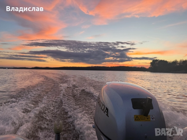 Продавам лодка и мотор Хонда, снимка 8 - Воден транспорт - 52866498