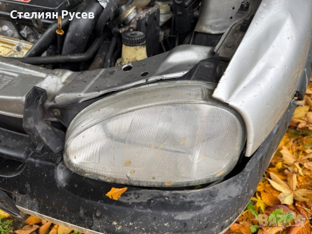 ляв и десен фар / фарове   за  opel corsa B 1.5TD   цена 30 лв или 15,34 евро общо за двата, здрави 