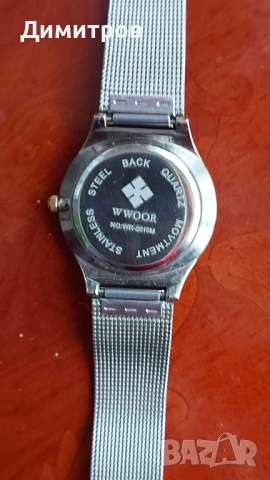  Продавам напълно запазен кварцов часовник, снимка 2 - Мъжки - 53557850