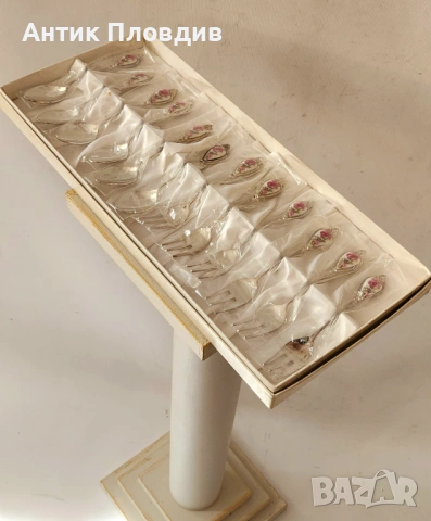 Винтидж комплект десертни вилички и лъжички – Japan, снимка 2 - Прибори за хранене, готвене и сервиране - 53722547