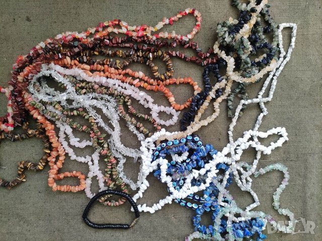 Продавам гердани от камъни, снимка 8 - Колиета, медальони, синджири - 35738251