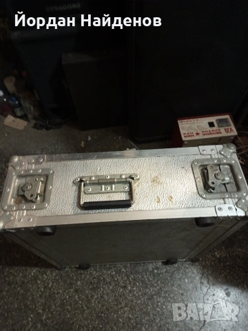 PEAVEY CS 3000 G КРАИНО. СТАПАЛО, снимка 9 - Ресийвъри, усилватели, смесителни пултове - 53089217