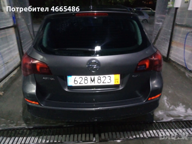 Opel Astra 1.7 cdti Sport Tourer, снимка 4 - Автомобили и джипове - 53058702