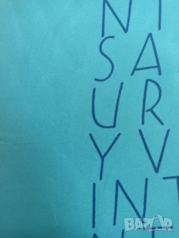 Дамски шал Yves Saint Laurent, снимка 3 - Шалове - 51073083