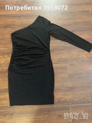 Къса черна рокля размер L, снимка 1 - Рокли - 44364236