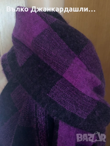 Голям (oversize) шал Escada ( мохер и вълна), снимка 7 - Шалове - 53768661