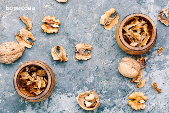 Продавам орехови преградки