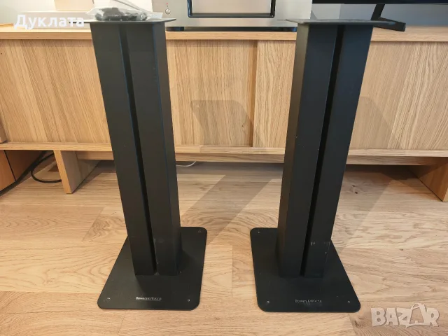 Продавам стойки за букшелф колони на марката Bower's & Wilkins с размери:24 см на 30см в основата , 