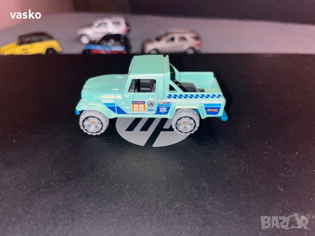 Hotwheels Jeep-нов