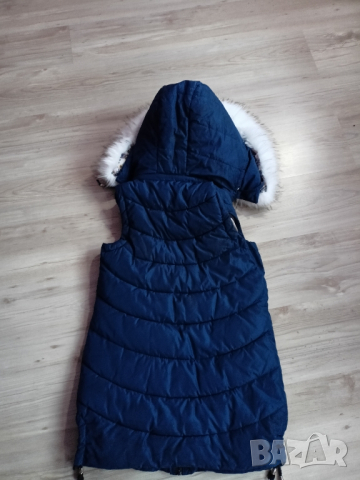 шушляков елек/S, снимка 3 - Якета - 44529660