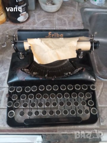 Пишешта машина стара, снимка 2 - Антикварни и старинни предмети - 41648012