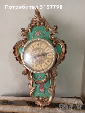 Стенен часовник в бароков стил