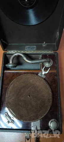 Стар грамофон BARTHE, снимка 3 - Антикварни и старинни предмети - 48141677