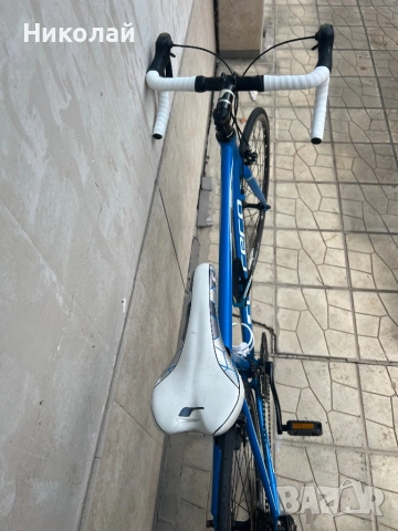 Продавам шосеен алуминиев велосипед Carrera Zelos 52, снимка 5 - Велосипеди - 53410082