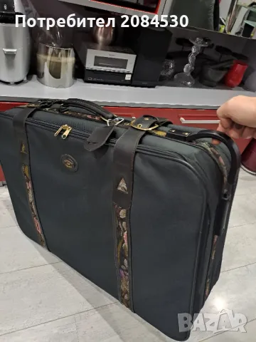 Куфар с колелца Stuio escari travelline , снимка 2 - Куфари - 49150579