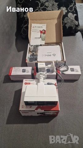 Комплект за видеонаблюдение HIKVISION 