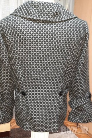 Късо дамско палто, снимка 3 - Палта, манта - 44411943