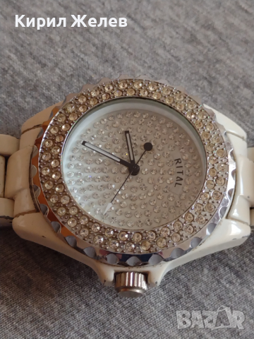 Модерен дамски часовник RITAL QUARTZ с кристали Сваровски много красив - 21051, снимка 3 - Дамски - 36235410