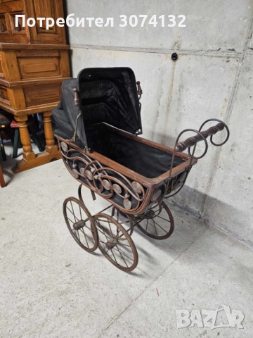 Ретро количка за кукли, снимка 3 - Антикварни и старинни предмети - 52996733