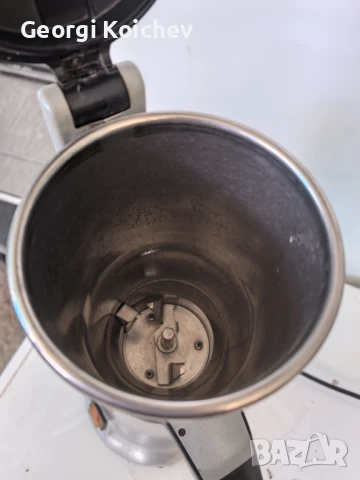 професионална трошачка за лед VEMA SG 2081, снимка 3 - Обзавеждане за заведение - 51341122