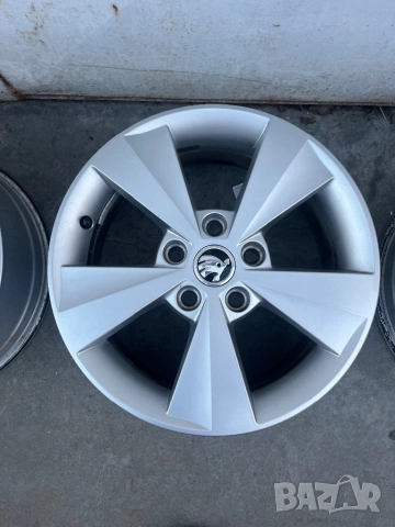 Skoda OEM 16”, снимка 7 - Гуми и джанти - 52004492
