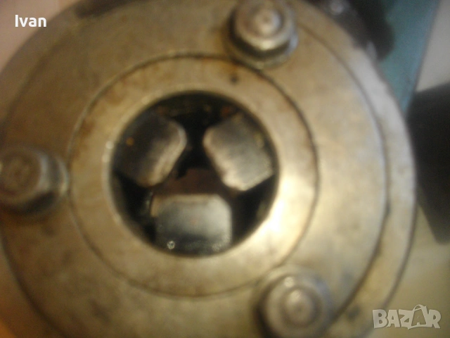 Нова Соц старото качество унгарска винторезка за резби на тръби 1/4"-1" винтонарезка пафта плашка , снимка 11 - Други инструменти - 53276472