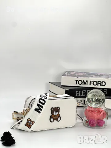 Moschino Дамска Чанта С Дълга Дръжка За През Рамо Мошино Код D2000, снимка 6 - Чанти - 49380690