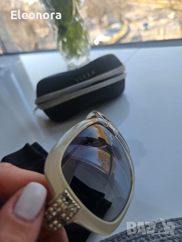 Слънчеви очила Vogue , снимка 8 - Слънчеви и диоптрични очила - 53173760