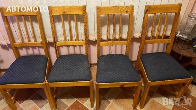 Трапезни столове от масивно дърво