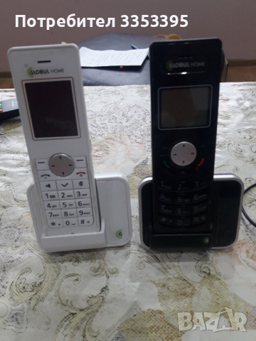 черно и бял телефони чисто нови неизползвани. 