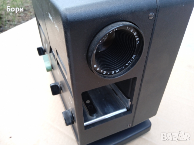 BRAUN D 300 прожектор за диапозитиви, снимка 10 - Плейъри, домашно кино, прожектори - 32330427