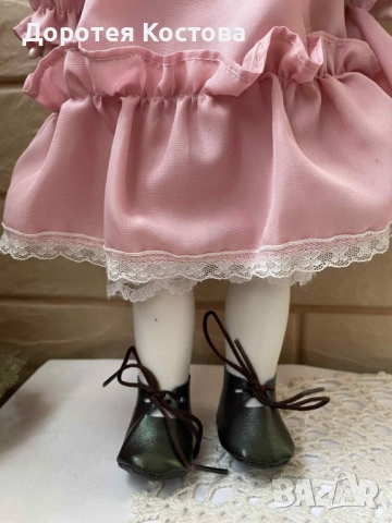 Красива порцеланова кукла от Англия , снимка 9 - Антикварни и старинни предмети - 52120756