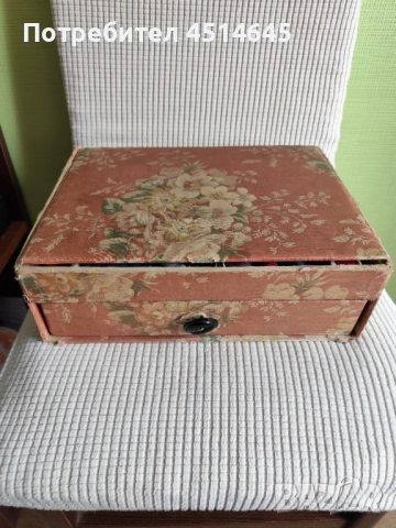 Макари за шевна машина в кутия , снимка 2 - Шивашки услуги - 52593106