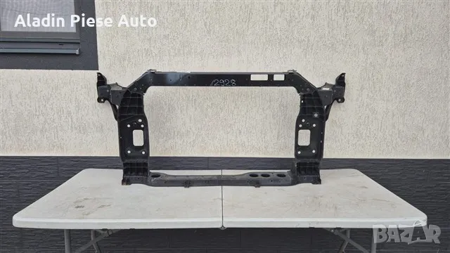 Скоба за преден панел Kia Sportage година 2016 2017 2018 2019 2020 2022  