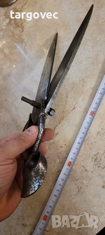 огромна масивна старинна кроячна ножица, снимка 3 - Антикварни и старинни предмети - 52300451