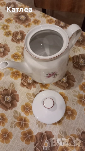 Порцеланов чайник , снимка 4 - Сервизи - 53638788