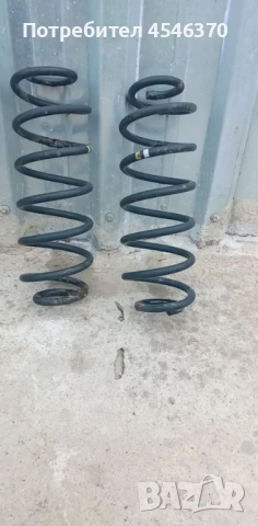 Задни пружини 2броя за 40лв за Волксваген Голф 5 1.9 дизел 105к.с 2006г