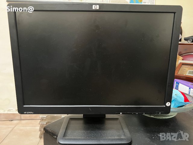 Продава Монитор HP - LCD 19 инча, снимка 1 - Монитори - 41460288