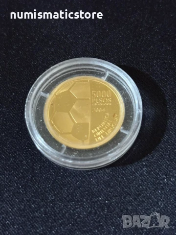 Уругвай 2004 - 5000 песос - 100-годишнина на ФИФА , Футбол - Златна монета, снимка 3 - Нумизматика и бонистика - 51239744